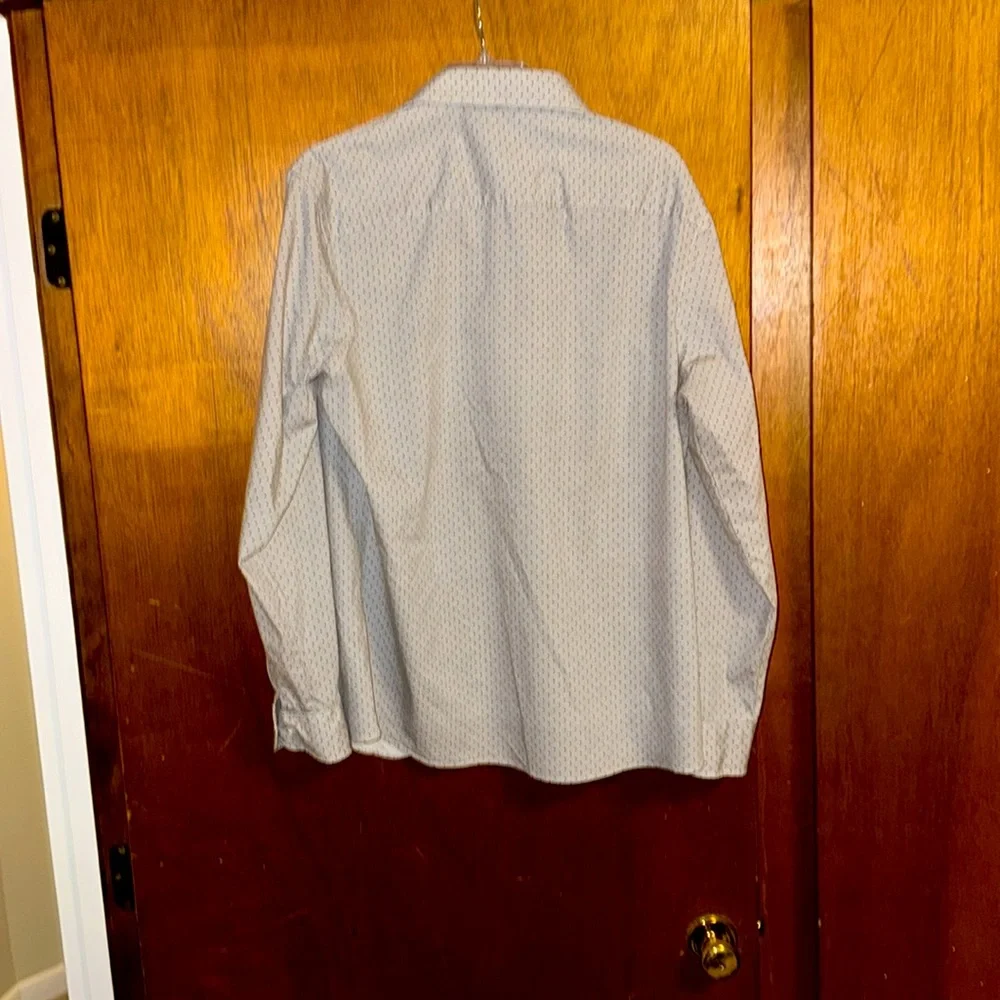 Geoffrey Beene Mens Dress Shirt, Large, Gray, Dotted Diamond Pattern - Picture 2 of 5